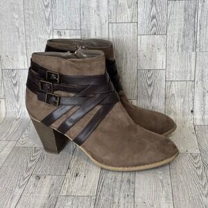 Rue21 Women's 10 Cross Strap Ankle Boots Heeled Buckle‎ Chunky Brown Suede Tan